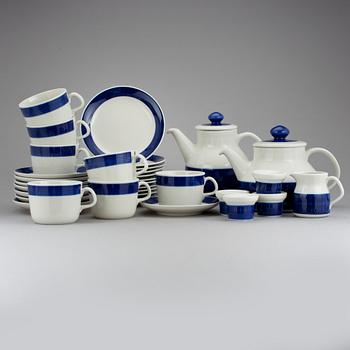 SERVISDELAR, 25 delar, porslin, "Koka Blå", Hertha Bengtsson, Rörstrand, 1956-1988.