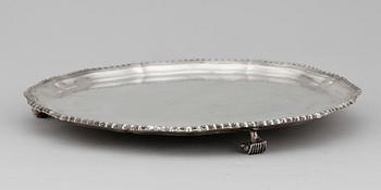 SALVER, silver, The Northern Goldsmiths Company, Birmingham 1938. Vikt ca 1200 g.