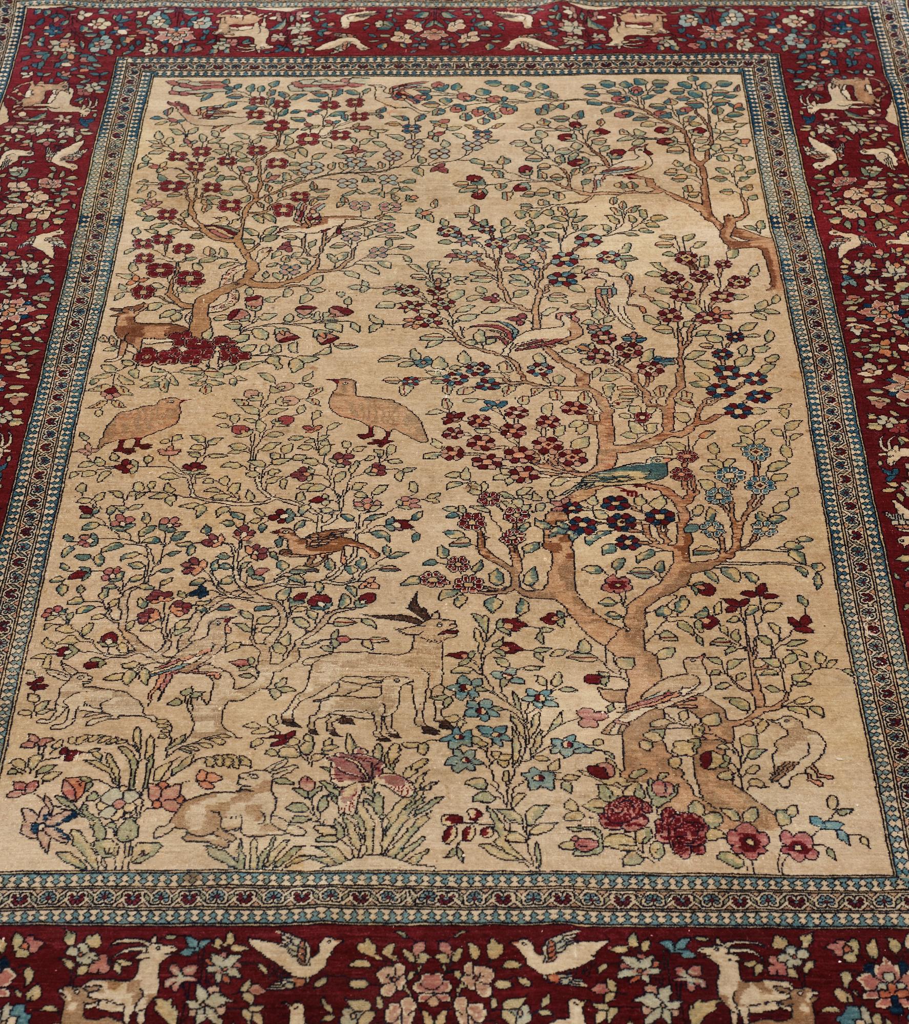 RUG, semi-antique Esfahan figural, 219 x 140,5 cm.