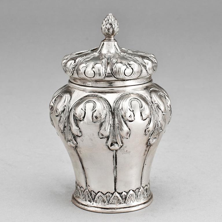 PARTI SILVER, 4 delar b.la. C. D. Saunders & J. F. Holllings Shepard, London, England, 1910-11. Totalvikt 561 g.