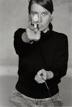 227. Cecilia Edefalk, "Självporträtt med Pistol", 1993.