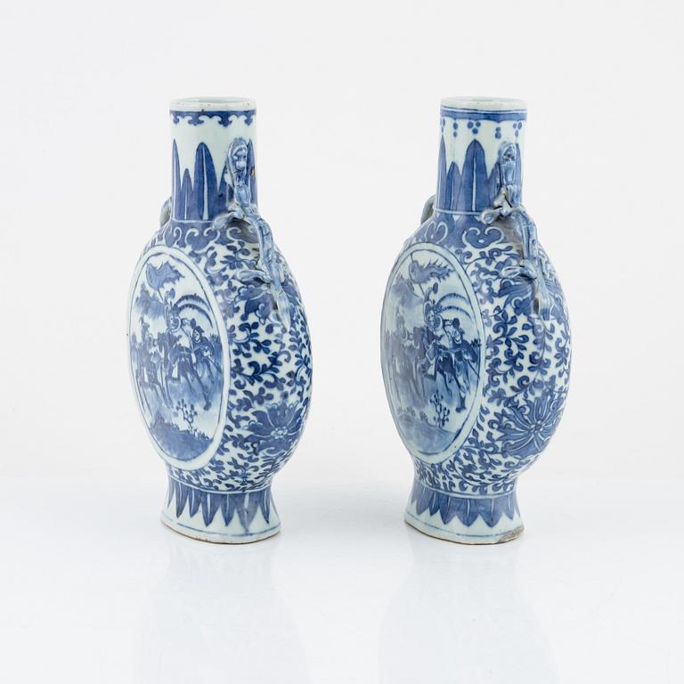 A matched pair of blue and white moon flasks, Qing dynasty, late 19th century.