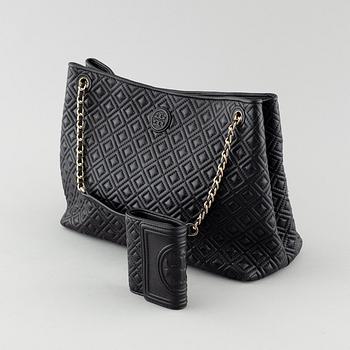 TORY BURCH, "Flemming" väska och plånbok.