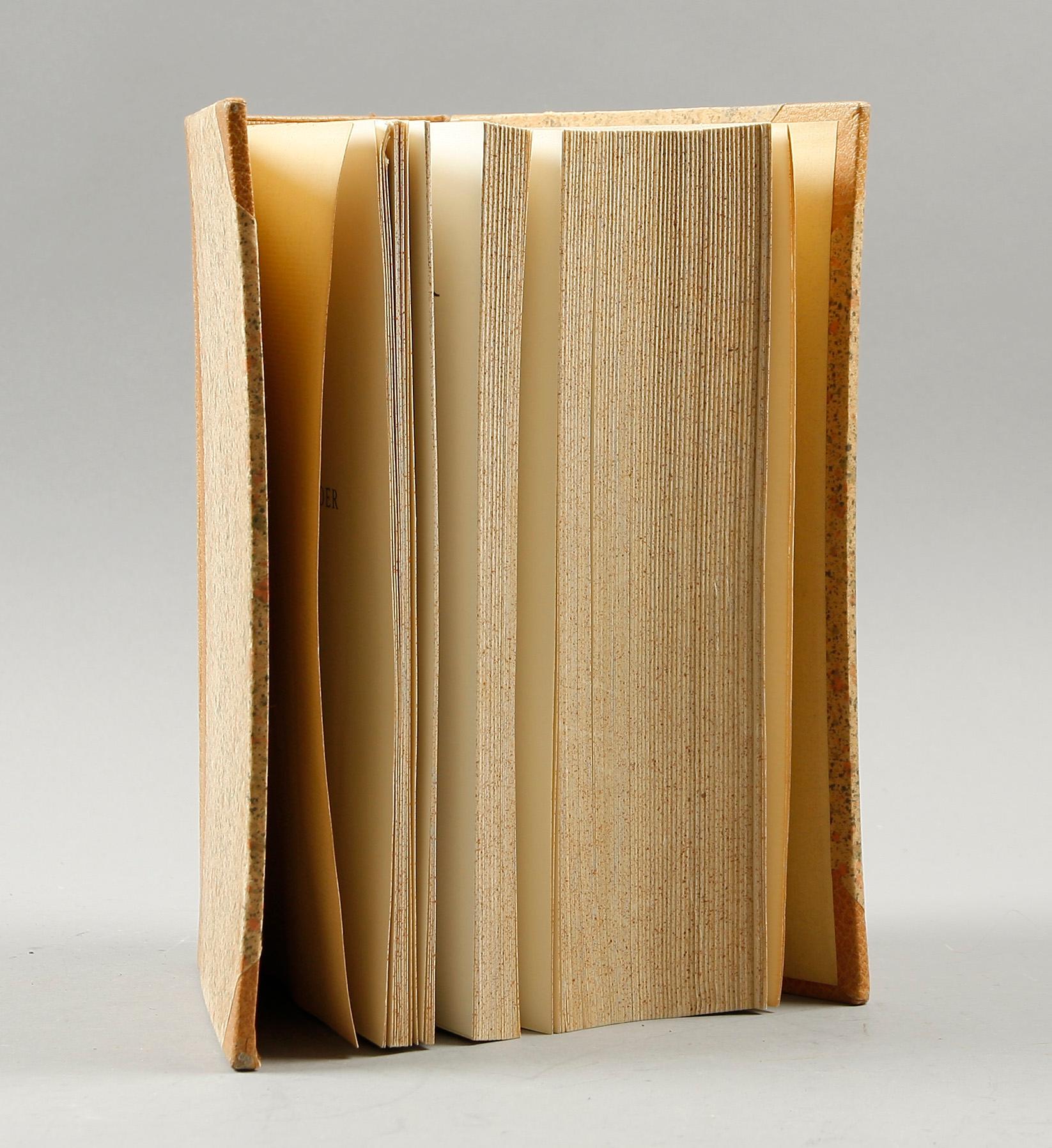 BOK, "Guld- och silversmeder i Sverige 1520-1850", Gustaf Uppmark, 1943.