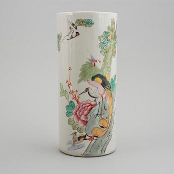 A set of three Chinese vases, 20th Century.