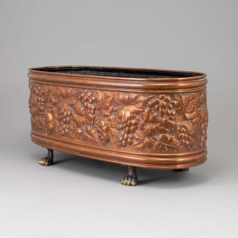 A 19th century copper jardiniere.