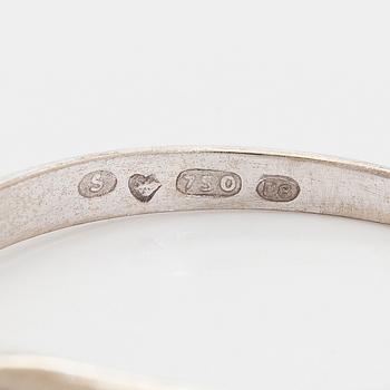 Sormus, briljanttihiottu timantti noin 0,30 ct, 18K valkokultaa.