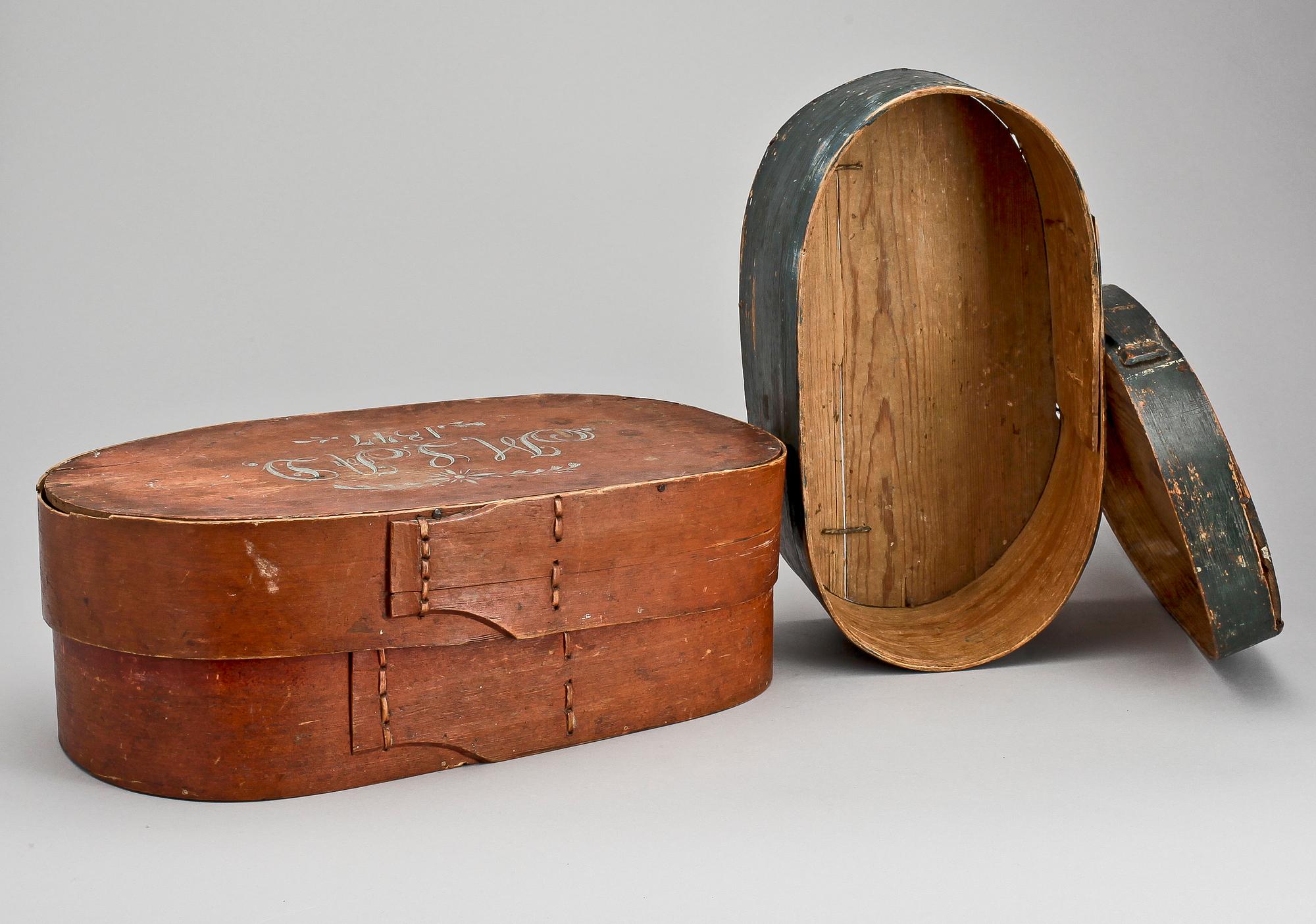 SVEPASKAR, 2 st, allmoge, daterade 1808 samt 1847.