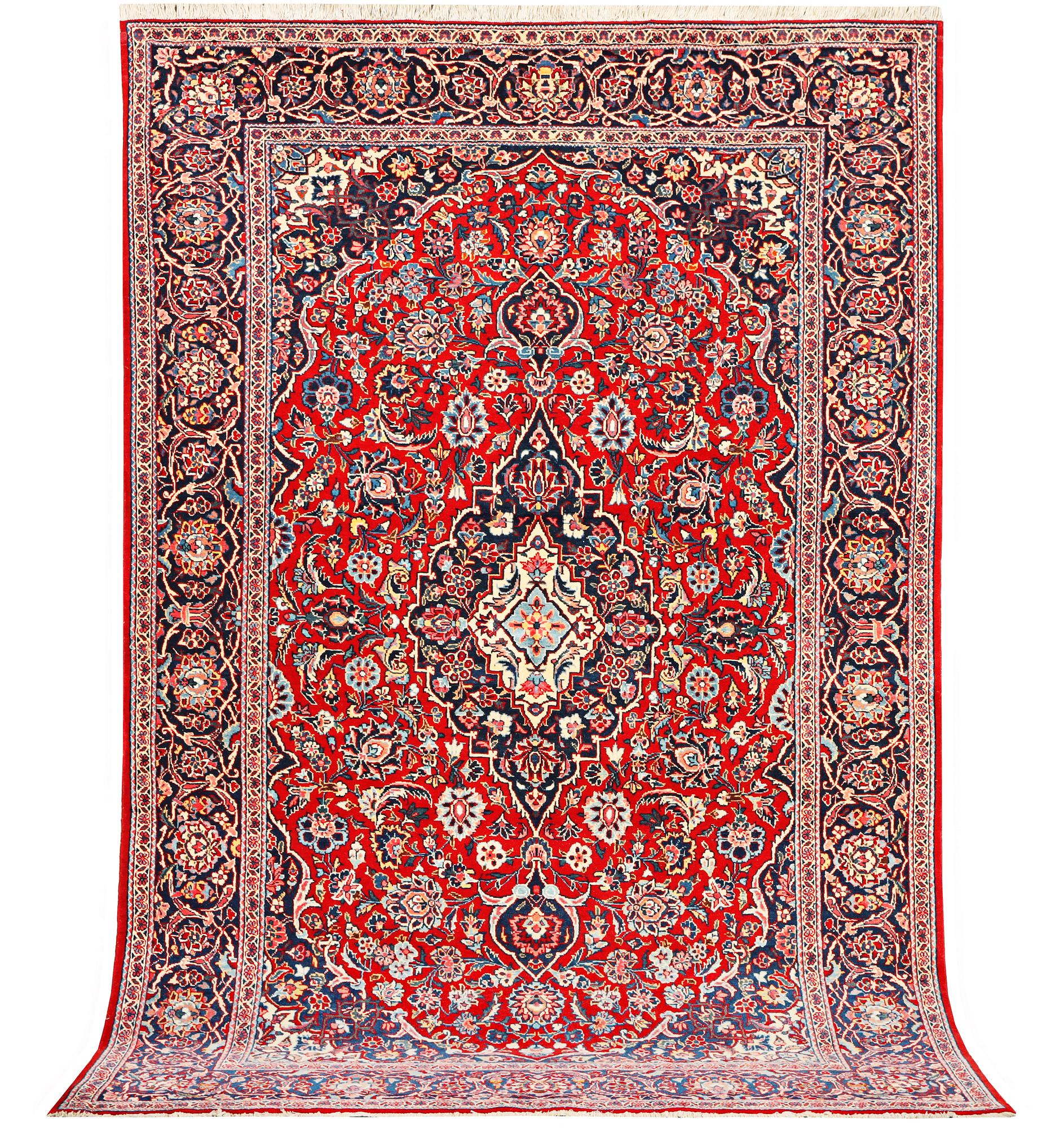 A Kashan carpet, c. 214 x 139 cm.