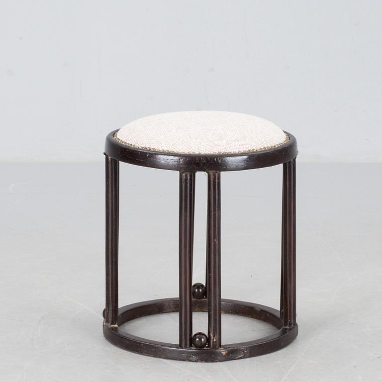 PALL, märkt; Thonet-Mundus.