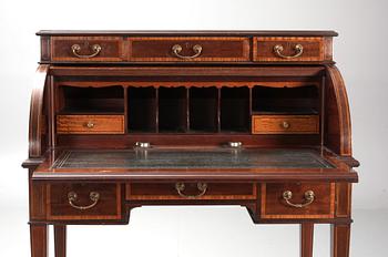 RULLKLAFFSEKRETÄR, Louis XVI-stil, 1900-talets andra hälft.