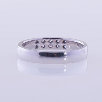 RING, 18K vitguld, briljantslipade diamanter. Vikt ca 4,5 g.
