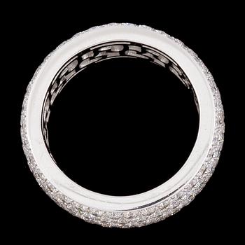 A brilliant cut diamond ring, tot. 4.16 cts.