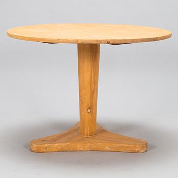 Margareta Nordman, a 1930s table for Oy Stockmann Ab, Keravan Puusepäntehdas, Finland.