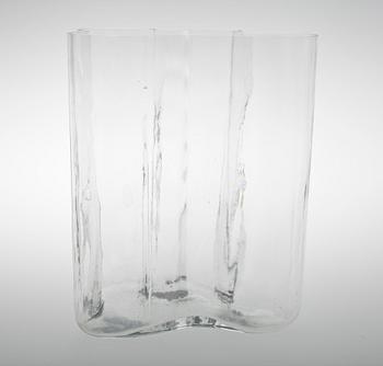 Alvar Aalto, A VASE.