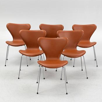 Arne Jacobsen, six "Series 7" chairs for Fritz Hansen, Denmark.