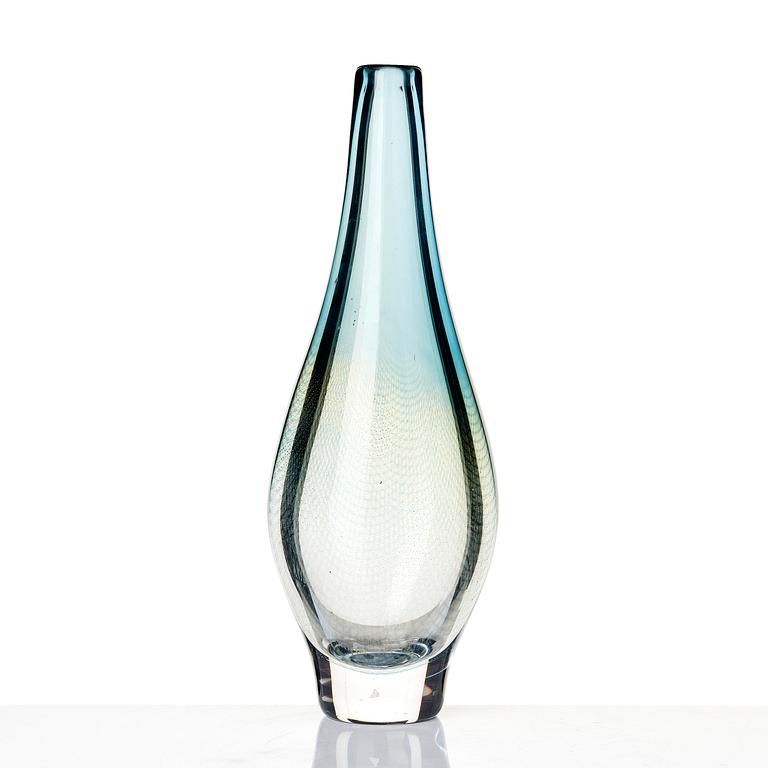 Sven Palmqvist, fyra delar, glas, Kraka, Orrefors 1940-50-tal, nr 34, 170, 359 samt en osignerad.