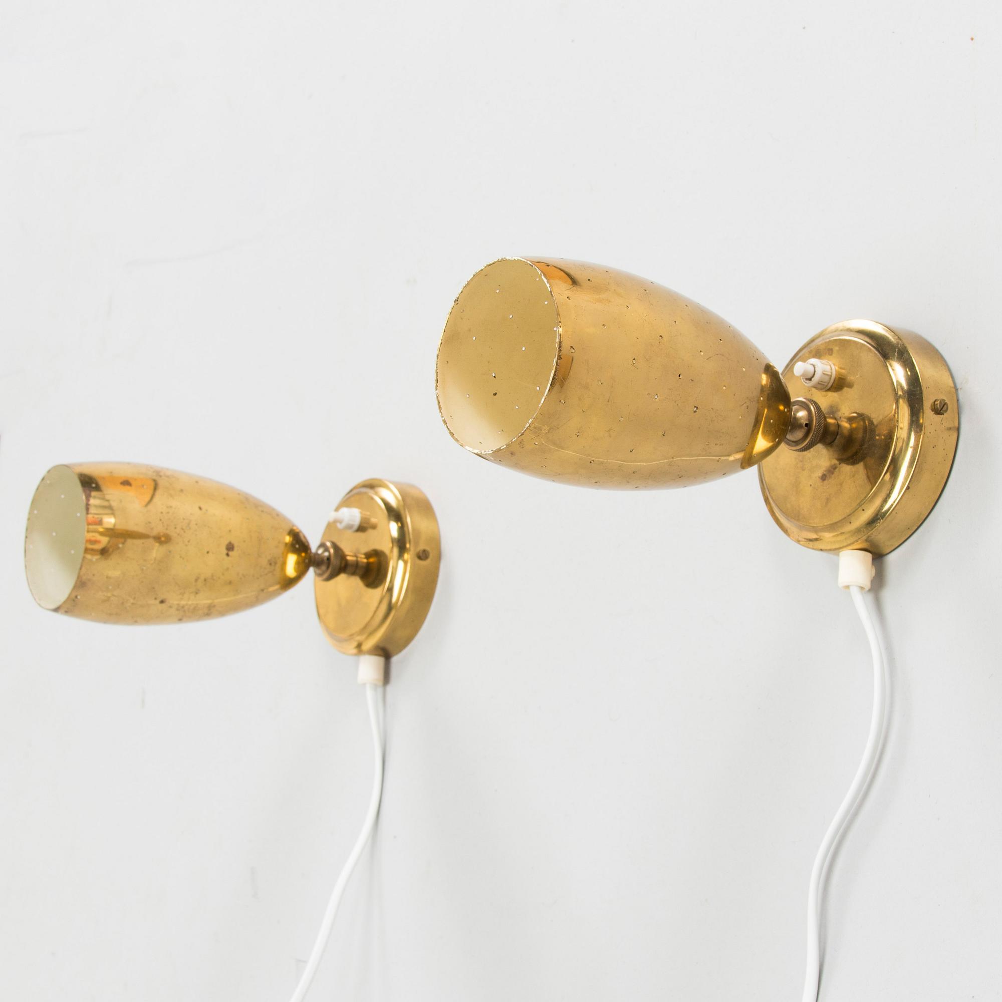 Vägglampor, ett par, modell EY 67, Itsu 1900-talets mitt.