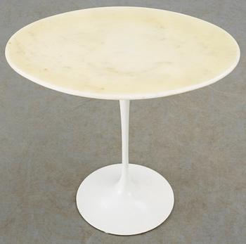 SOFFBORD, "Tulip", Eero Saarinen för Knoll International, USA. 1900-talets andra hälft.