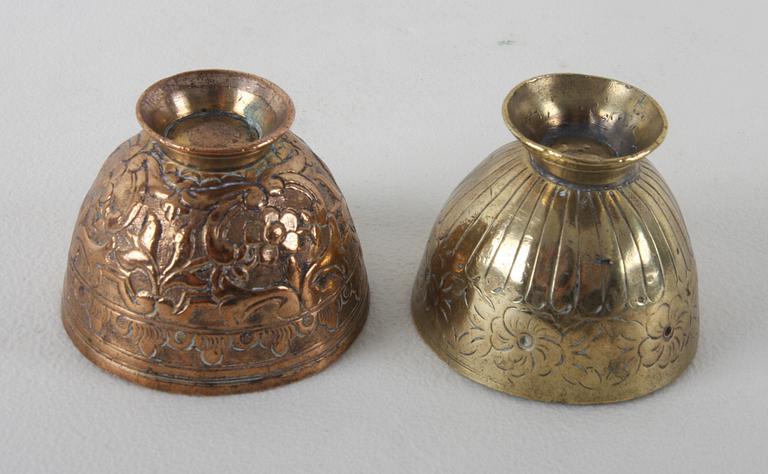 VINKOPPAR, 2 st, mässing, 1800-1900-tal.