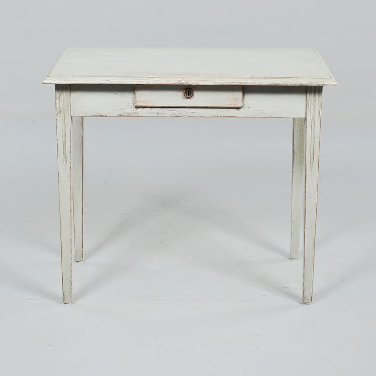 DAMARBETSBORD, 1800-tal.
