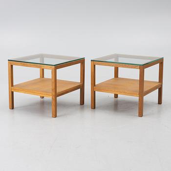 A pair of side tables, Fogia.