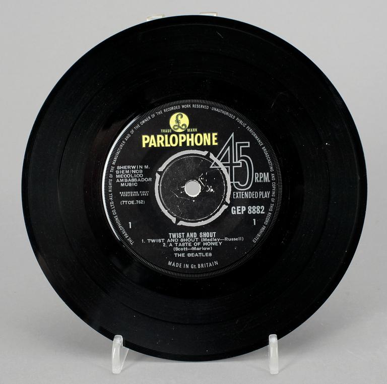 SKIVOR, 2 st, "Ingo - Floyd" samt "The Beatles", 1959, 1963.