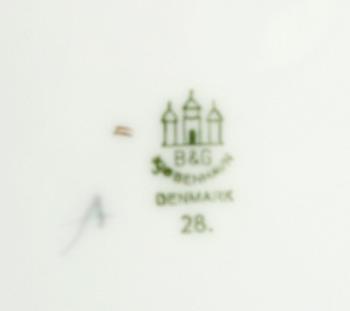 KAFFE- OCH MATSERVIS, 33 delar, porslin, "Måsen", Bing & Gröndahl.