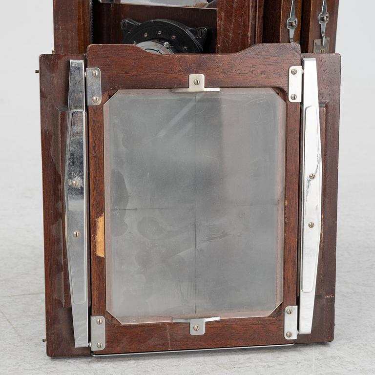 A box camera, first half of the 20th Century.