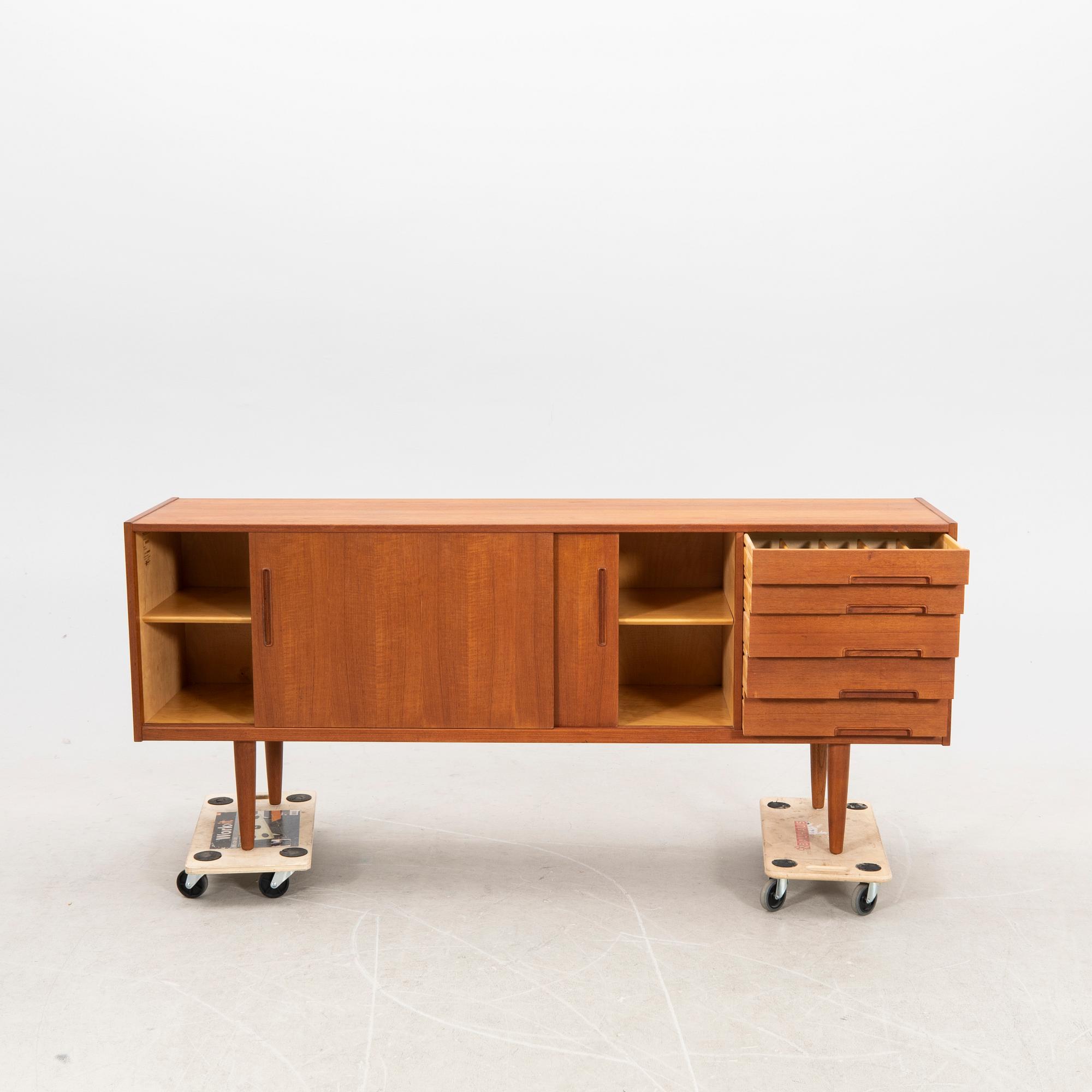 Nils johnsson sideboard "Trento" Troeds möbler Bjärnum 1960-tal.