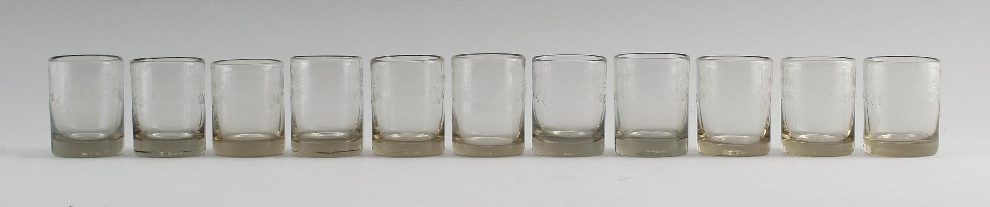 WHISKY/SELTERGLAS, 11 st, röktonat glas, "Antik", Reijmyre.