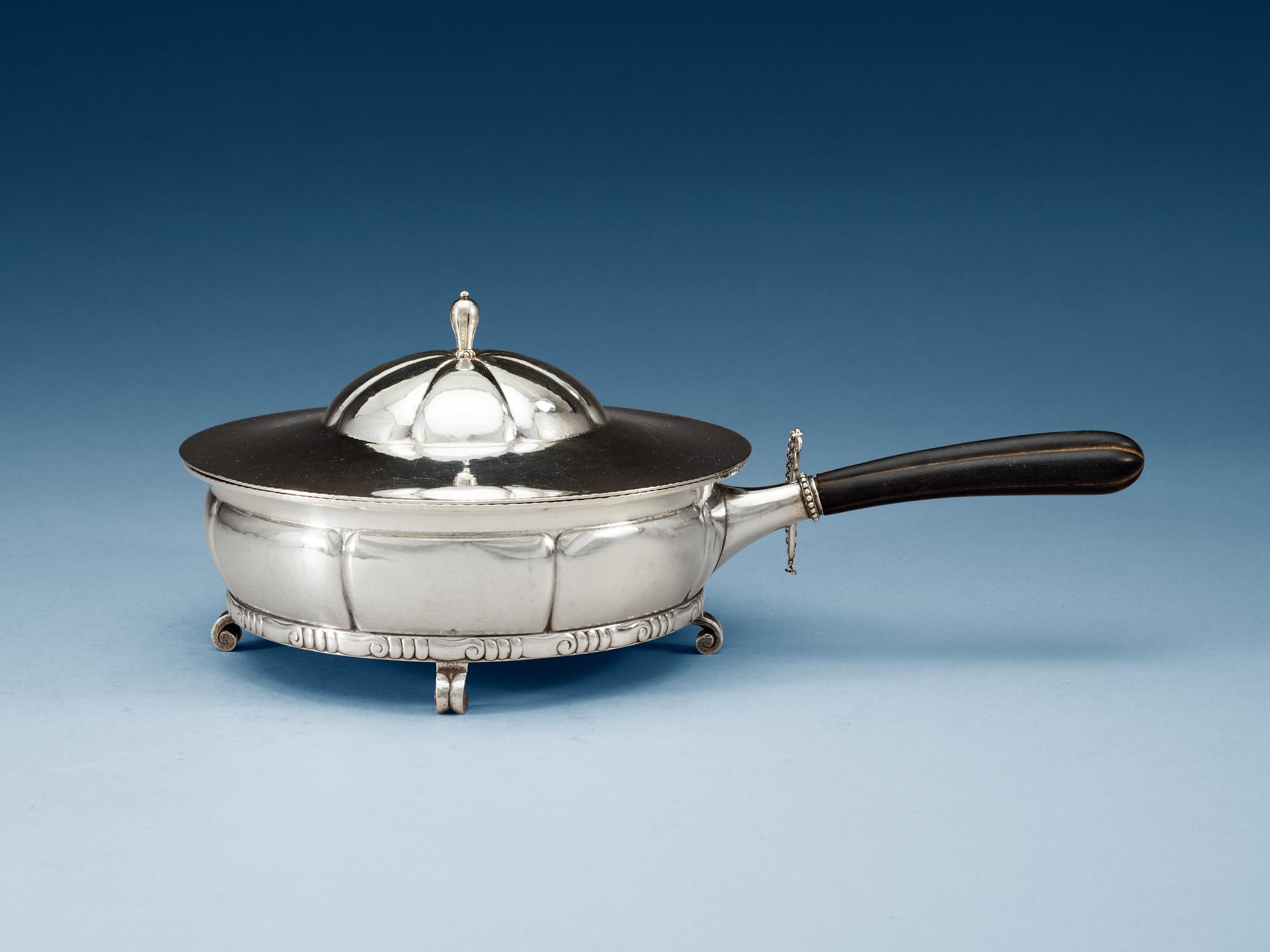 A K. Anderson silver lidded dish, Stockholm 1917,