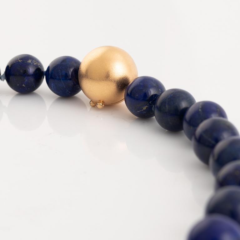 Evert Lindberg,  lapis lazuli necklace, gold clasp.