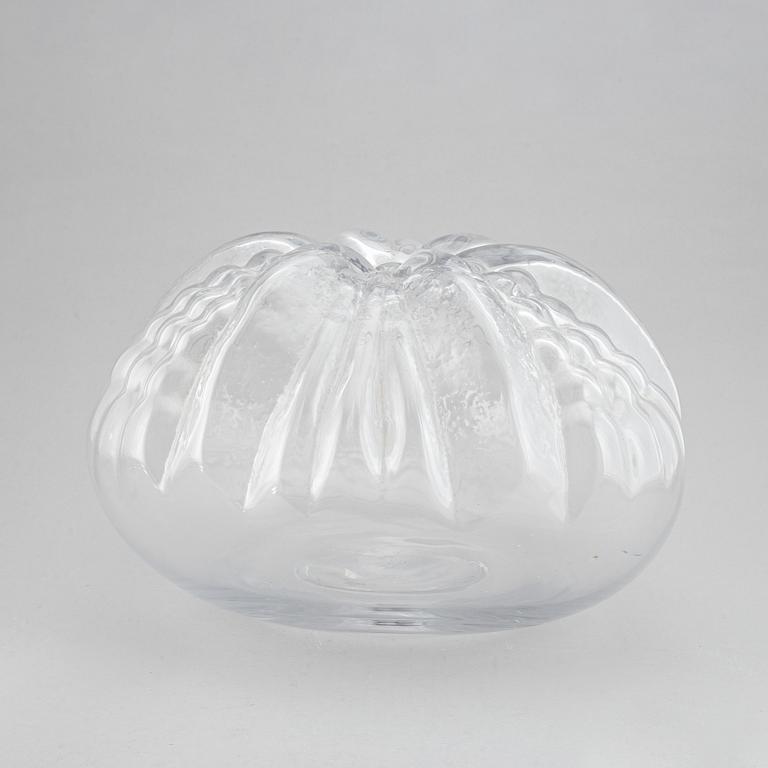 Lars Hellsten, attributed to. A pumpkin glass sculpture.