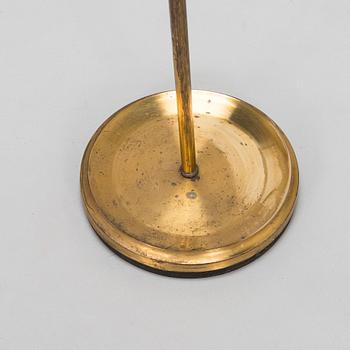 A mid 20th century floor lamp.