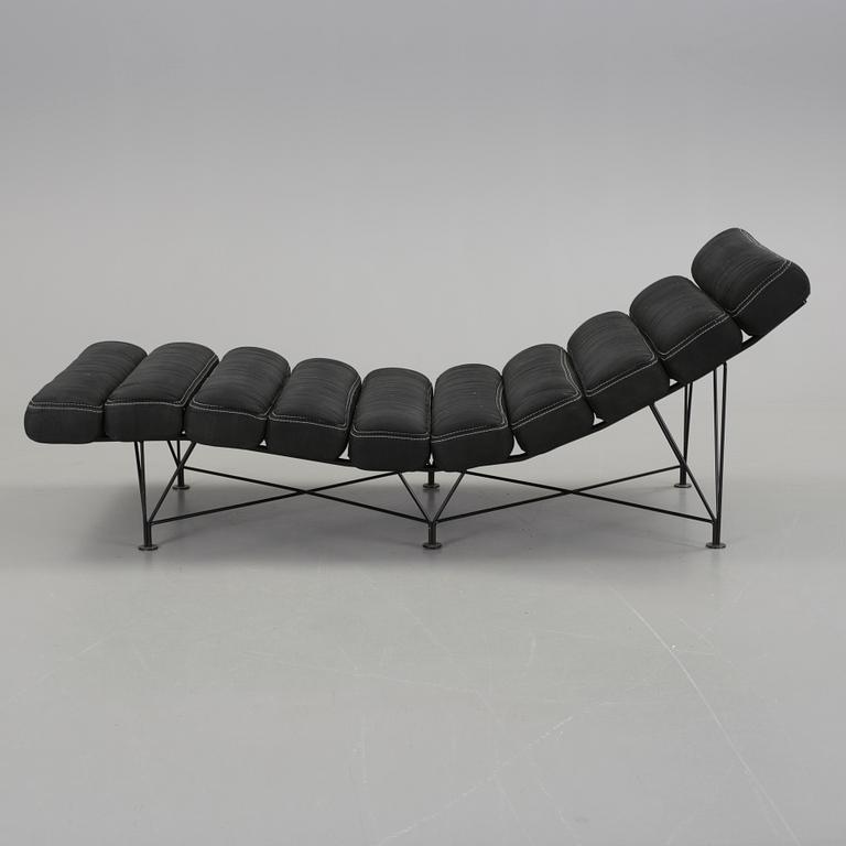 VILFÅTÖLJ, "Spider Lounge", Kenneth Bergenbladh, DUX, 1982.