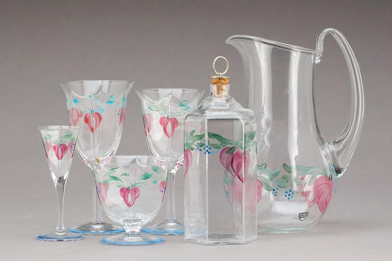 GLASSERVISDELAR, 28 st, "Maja", Eva Englund, Orrefors, 1900-talets andra hälft.