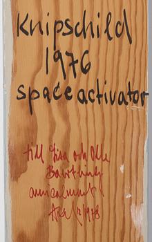 Axel Knipschild, blandteknik/väggobjekt. Signerad och daterad 1976 a tergo.