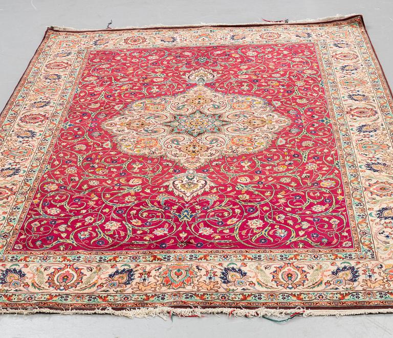 A carpet, Old Tabis, Part silk, ca 292 x 190 cm.