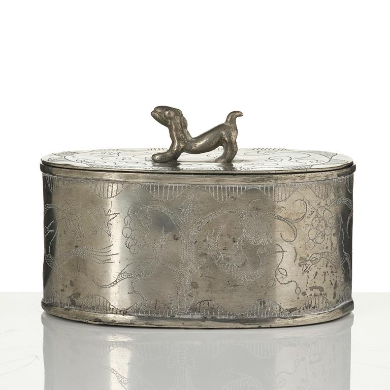 Nils Fougstedt, a Swedish Grace lidded box, Stockholm, 1923.