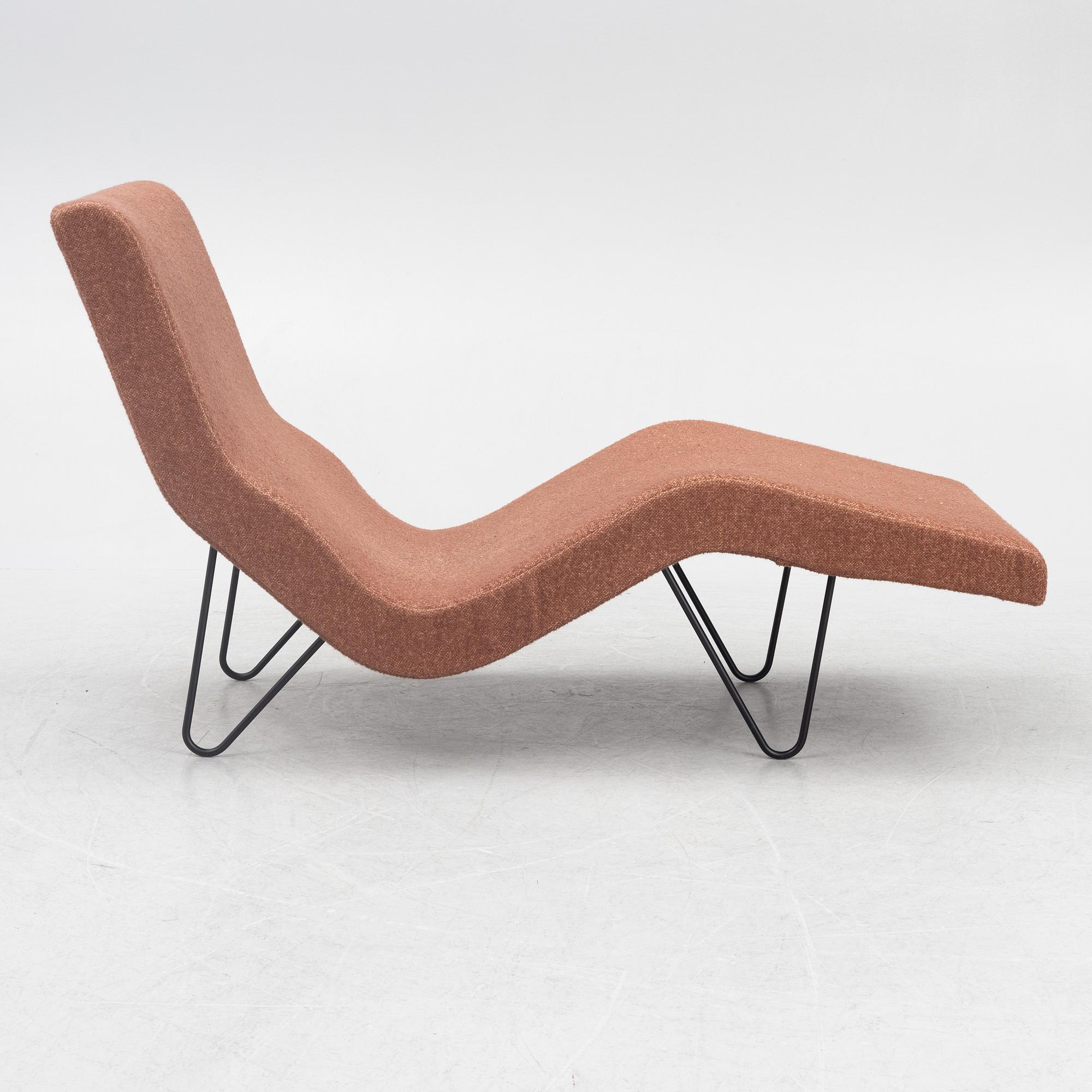 Greta Magnusson Grossman, vilfåtölj, "GMG Schäslong", Gubi, Danmark, 2019.