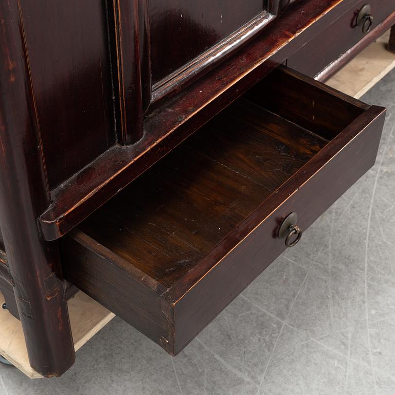 A pair of Chinese cabinets, 20th Century.