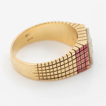Ring, 18K gold with a brilliant-cut diamond.