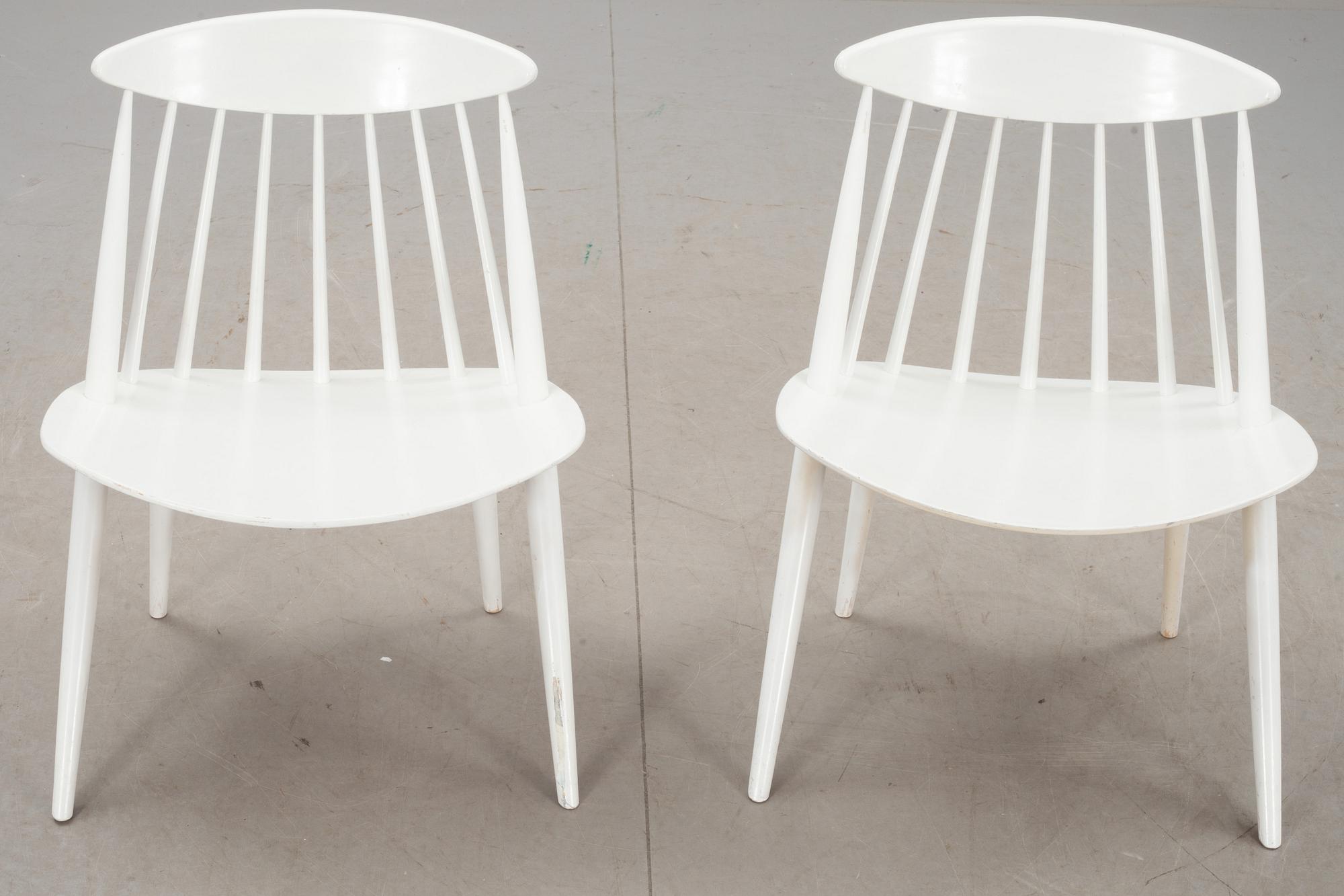 KARMSTOLAR, ett par, 1900-talets andra hälft.