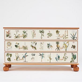 Josef Frank, a mahogany chest of drawers 'Florabyrå Linné', Svenskt Tenn, Sweden 2007, model 1050, jubilee ed. 43/50.