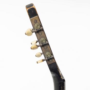 Acoustic guitar, "Wappengitarre", 19th century, Germany.