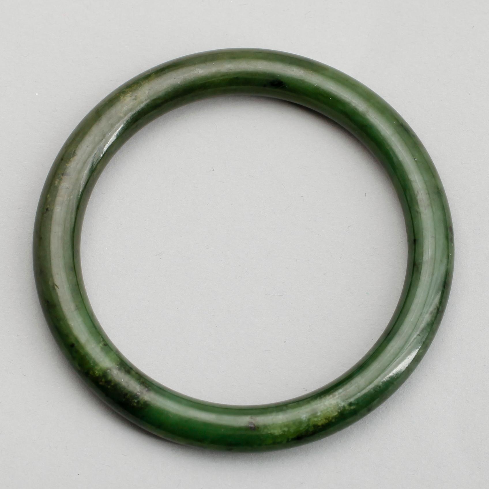ARMBAND, grön jade/nefrit.