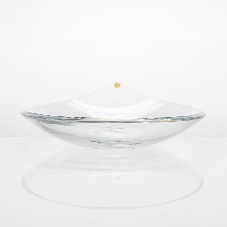 Aimo Okkolin, a late 1950s crystal dish, signed Aimo Okkolin Riihimäen Lasi.
