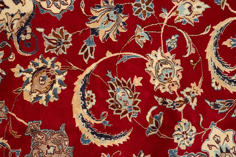 Carpet, Nain, approx. 383 x 294 cm.