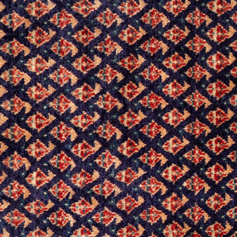 A carpet, Sarouk-mir, 372 x 260 cm.